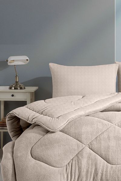 EVA Single Brown Double Sided Welsoft Quilt (155 X 215 cm)