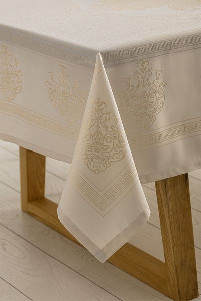 scarlet home collection Водоустойчива жакардова полиестерна покривка Neoplan