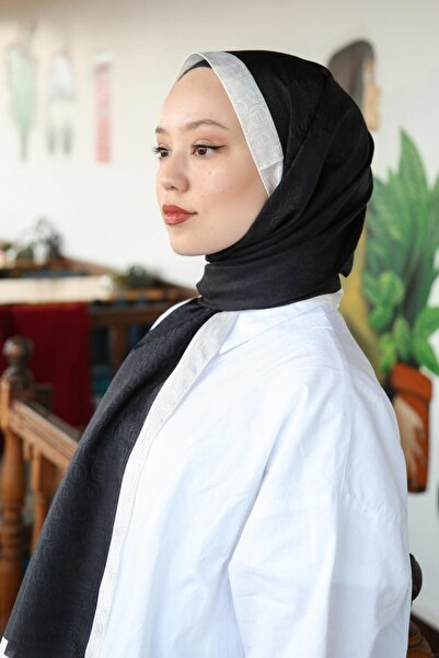 Hint İpek Kadın Siyah-Beyaz Monogram Şal