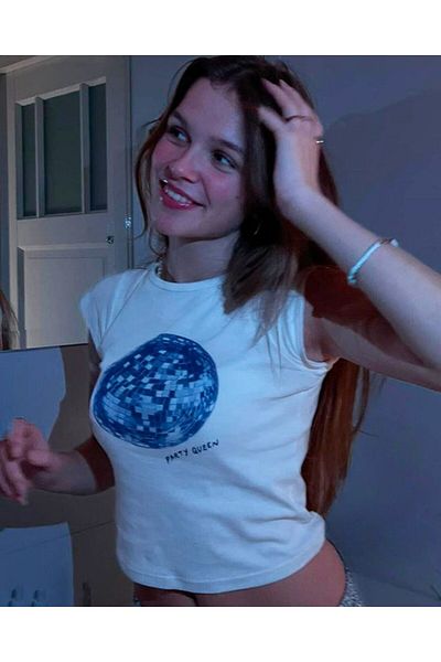GOSSİP TEAM Y2k Tech Star Queen - Bluză albă de damă Crop Top