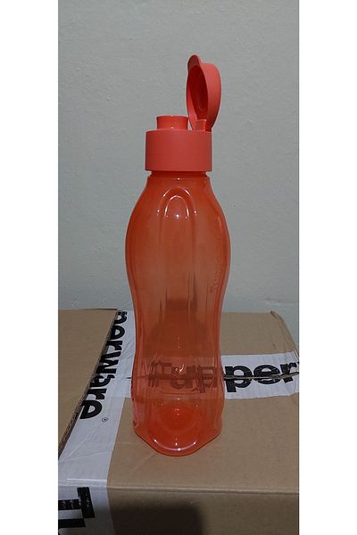 Tupperware 1 Liter Water Bottle - Easy Lid