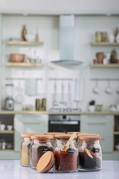 Karçiçeği Home 8-Piece Luxury Spice Set with Bamboo Lid and Spoon