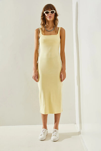 Bianco Lucci Midi šaty se čtvercovým límcem s páskem - česané Basic60251239