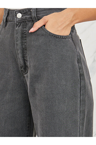 Styli High Rise Loose Fit Jeans