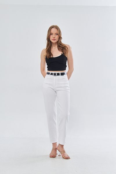 cracpot TREND White Mom Jeans - Stylish and Comfortable