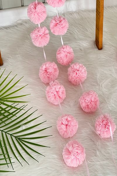 Pastelya Pink Powder Row Mini Pompom