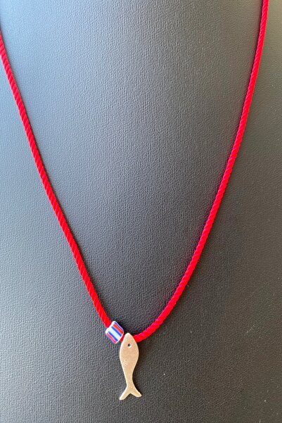 Shepidi Kırmızı ip gümüş balıklı, kırmızı boncuk ,kilit örgü  kolye