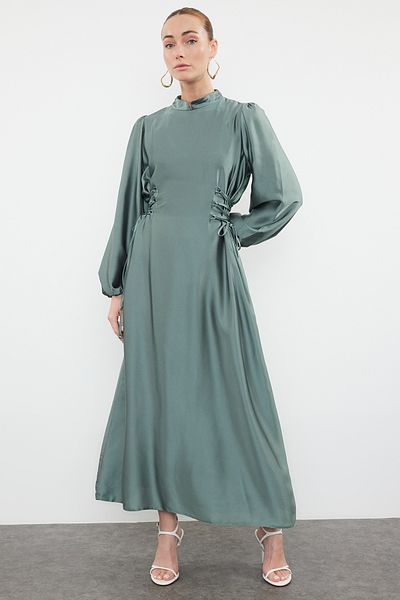 Trendyol Modest Saténové večerní šaty - Mint, Britli Pas, TCTSS23DB00037