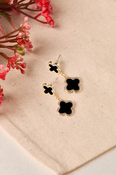Elika Silver Clover Model Women's Earrings