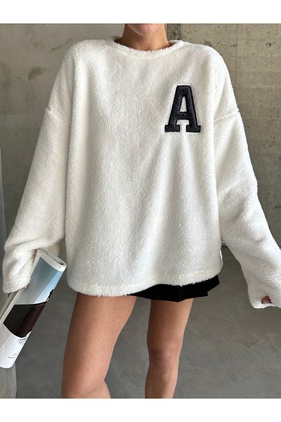 MODAGEN Weißes Plüsch-Sweatshirt – Rundhalsausschnitt, Brustdetail, Unisex