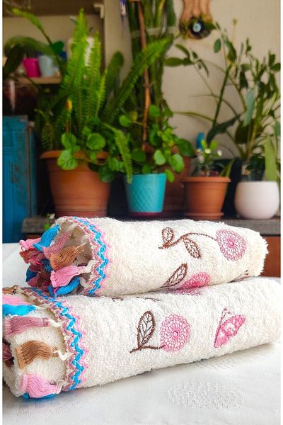 Z&N STYLE Σετ πετσετών Flower Butterfly Embroidered Tassel Curl 30x50 1 Τεμάχιο + 50x90 1 Τεμάχιο Σετ 2 τεμ.