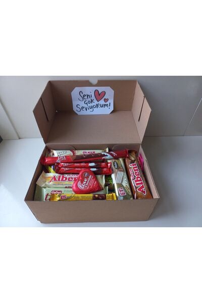 Ülker Hediyelik Özel Kutulu Sevgili Yılbaşı Çikolata Paketi 27 Adet