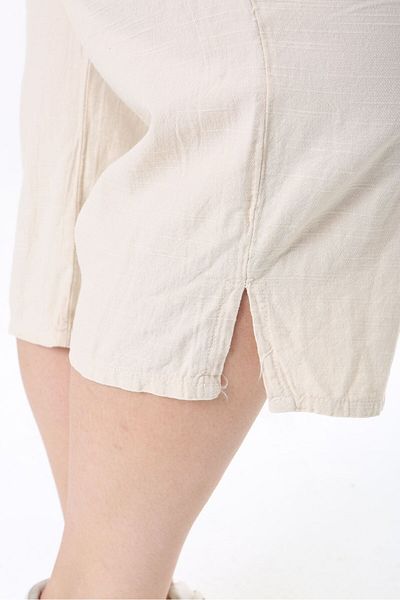 vividbutik Beige Capri - Elastic Waist and Pocket