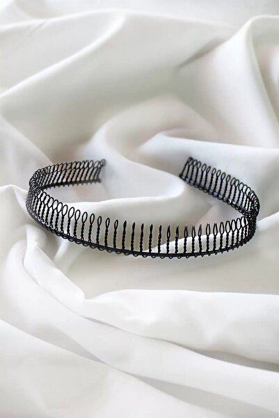 Stone Family تاج معدني أسود