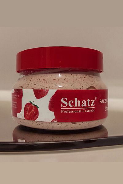 Schatz 350 ml Strawberry Strawberry Flavored Face and Body Scrub