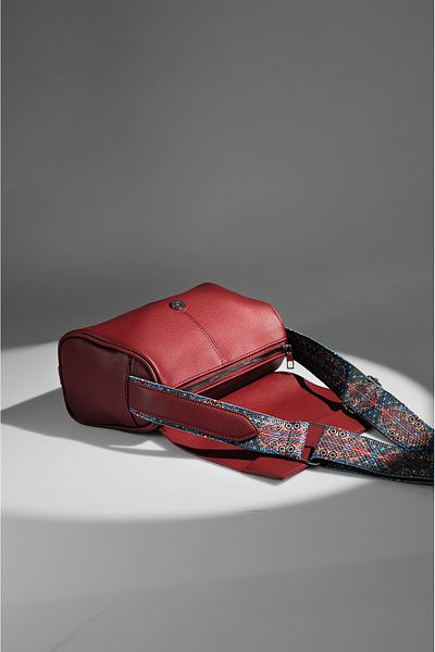 Rimense Burgundy Column Women's Shoulder Bag