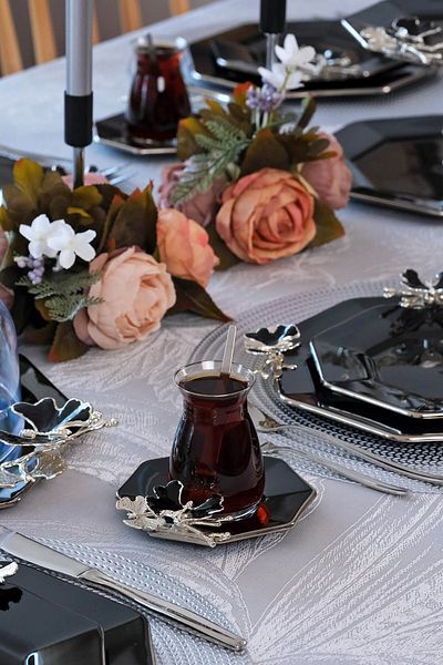 Glore Dolmabahçe Black Platinum Gilded 12-Piece 6-Person Glass Tea Set