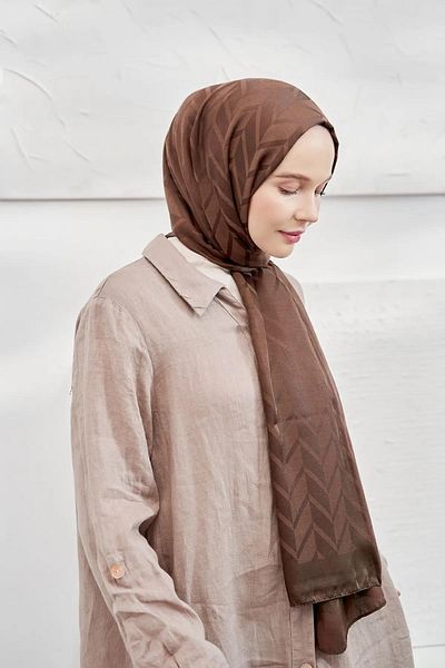 ALLURİNG ARMANDA Italian Jacquard Zigzag Pattern Shawl - Brown