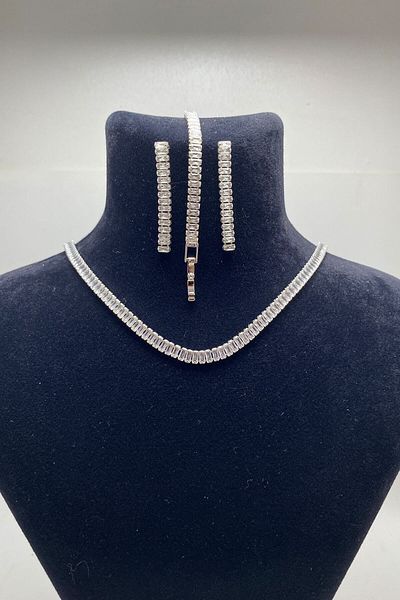Serelia White Zircon Stone Baguette Model Su Yolu Silver Necklace & Bracelet & Earring Set 4 mm