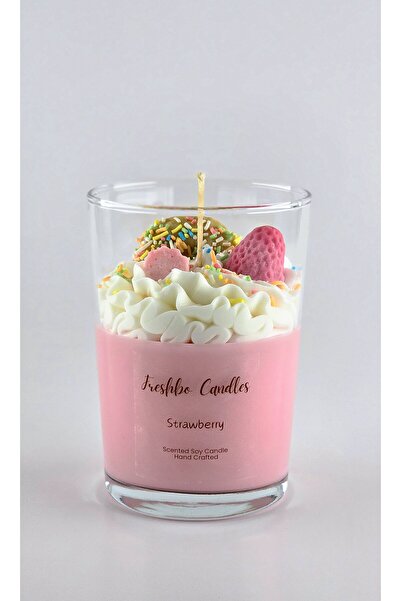 Freshbo Candles Strawberry Kokulu Kremalı Soya Mumu 300gr.