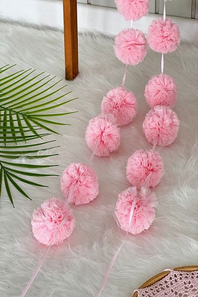 Pastelya Pink Powder Row Mini Pompom