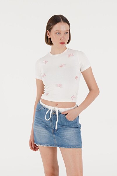 Hipo Trend Cultură albă - Panglică roz brodata