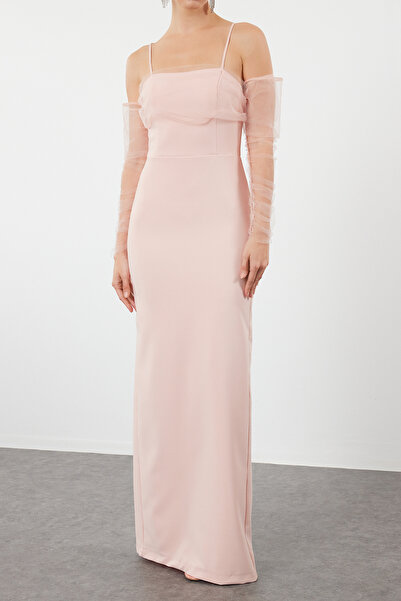 Trendyol Collection Dlouhé večerní šaty se sušenou růží – podšité a vypasované, TPRSS24AE00016