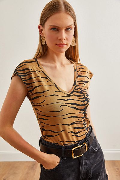 Olalook Μπλούζα Zebra Camel V-Neck Crop - Μαλακή βισκόζη, εύκαμπτη BLZ-19002680