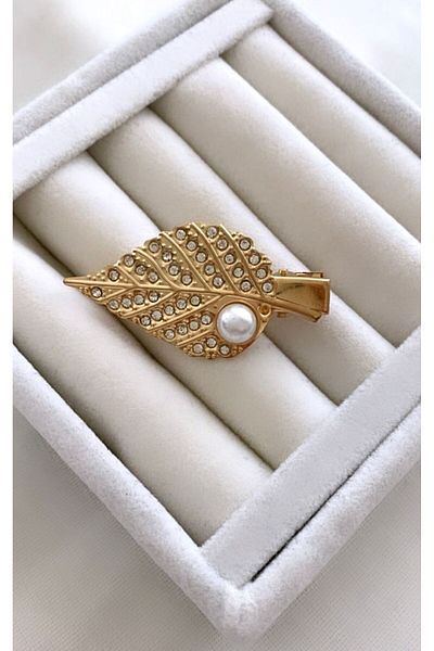VNS Accessories Πλαϊνή αγκράφα με λεπτομέρεια μαργαριταριών και πέτρας (5,5 cm)