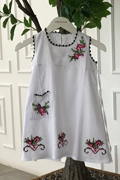 Yağmur Butik Kız Çocuk Çiçek İşlemeli Otantik Kolsuz Elbise
