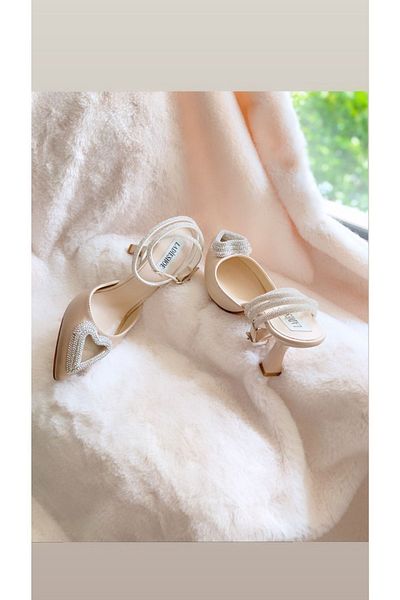 LADİESHOE Heart Wrapped Model Heeled Women's Shoes
