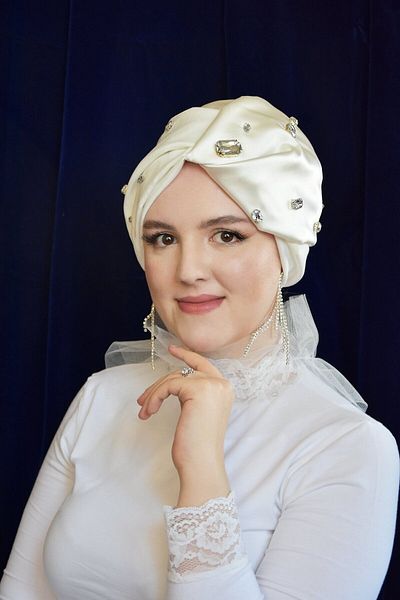 ARTİZİA stonework detailed unfilled islamic bridal cap, ready turban, shawl and veil tulle