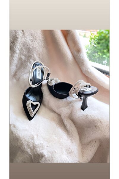 LADİESHOE Pantofi de damă cu toc model înfășurat cu inimă