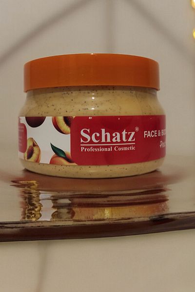 Schatz Peach 350 ml Facial and Body Scrub with Shaftali Extract
