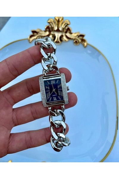 pullmarkt Women's Wristwatch - Stylish and Functional Design