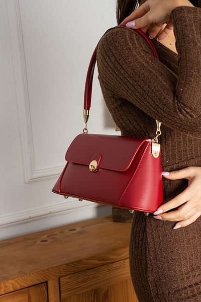 HONEY BAG MERİ ΜΟΝΤΕΛΟ ΚΟΚΚΙΝΗ ΓΥΝΑΙΚΕΙΑ ΤΣΑΝΤΑ ΩΜΟΥ ΚΑΙ ΜΠΡΑΚΙΟΥ