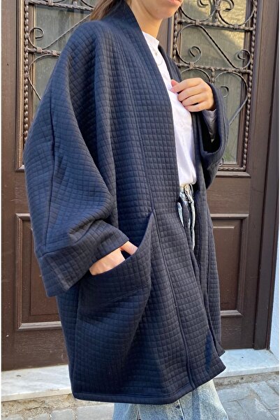 ki-nua studio Yumuşak Dokulu Önden Bağlamalı Unisex Kapitone Oversize Kimono ...