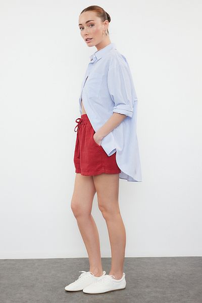 Trendyol Collection Rote Leinenshorts mit hoher Taille - Elastisch, 100 % Leinen, TWOSS23SR00319