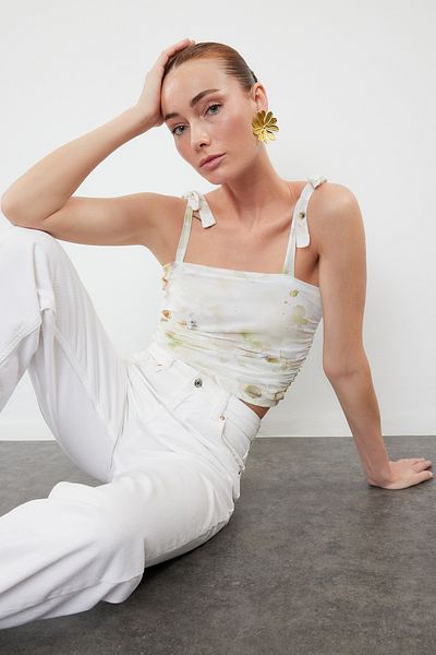 Trendyol Collection Πράσινη πλεκτή μπλούζα Stretchy Crop - Τετράγωνος γιακάς με αφηρημένη λεπτομέρεια δεσίματος TWOSS24BZ00631