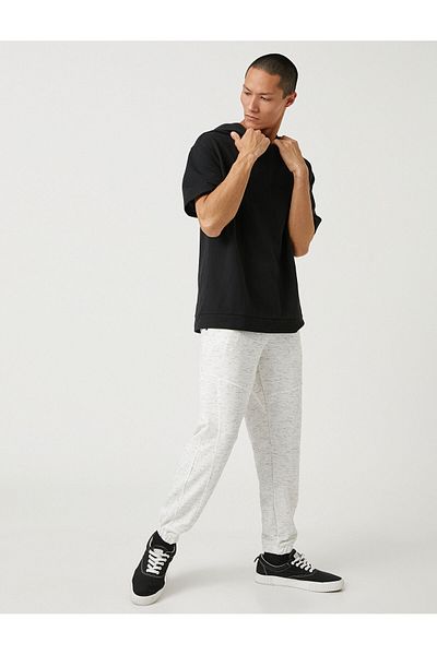 Koton Basic-Jogginghose mit Reißverschlusstasche an der Taille und Spitze