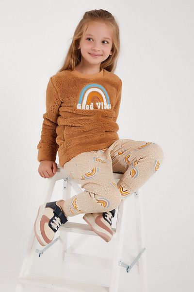 Arnetta Camel Girl's Long Sleeve Pajama Set
