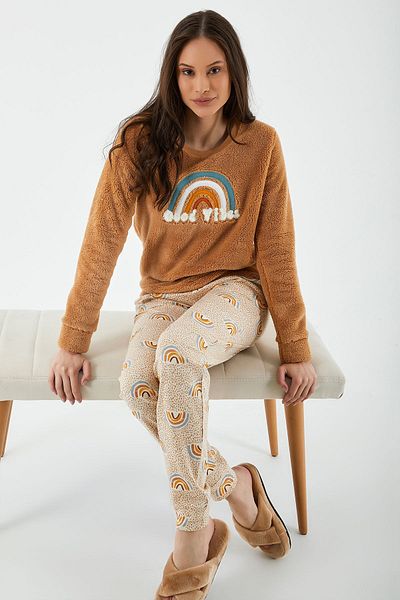 Arnetta Good Vibes Brown Women's Long Sleeve Pajamas Set