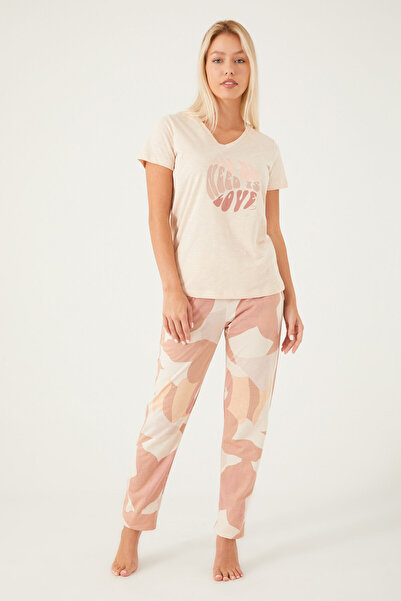 Arnetta All We Need Is Love Bej Kadın Kısa Kol Pijama Takım