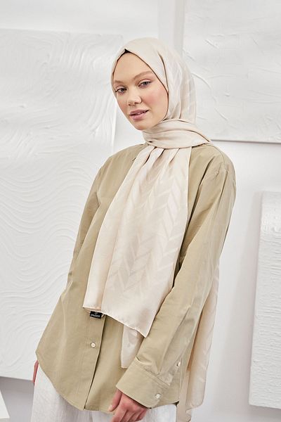 ARMANDA Italian Jacquard Zigzag Pattern Shawl - Light Beige