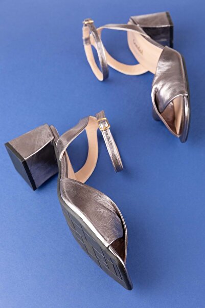 Gondol Kadın Hakiki Deri Topuklu Ayakkabı Ast.6004