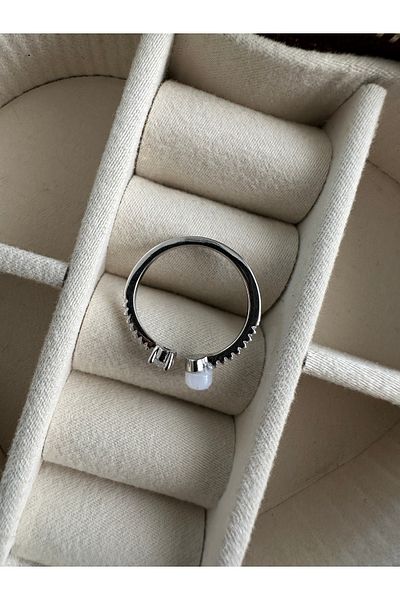 ringbox Silver Colored Double Jewelled Ring