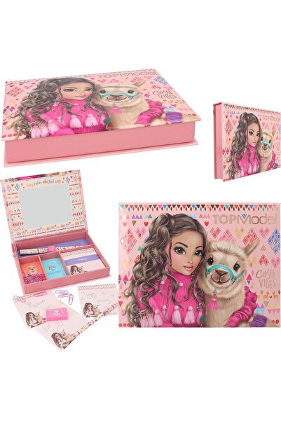 Top Model Alpaca Patterned Text Set