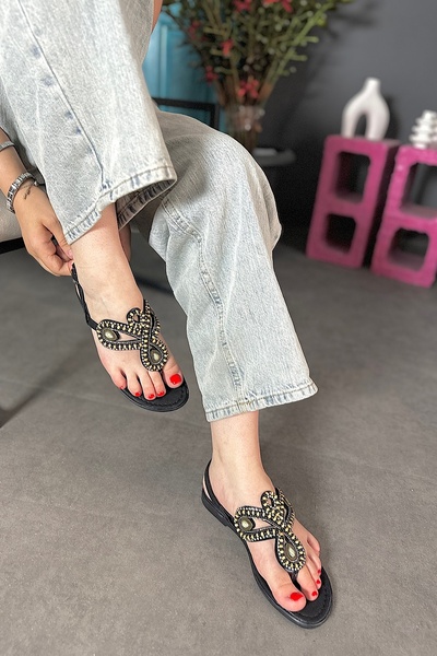 SHOEBELLAS Vienna Siyah Tasarım Taş Detaylı Kadın Sandalet