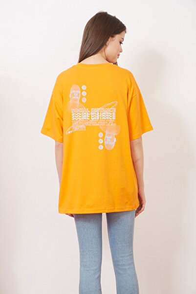 Eazy Co Eazy Orange Social Distance Unisex Oversize εμπριμέ κοντομάνικο μπλουζάκι
