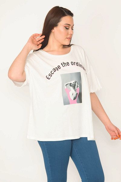 Şans Women's Plus Size Bone Relaxed Cut Crew Neck Front Printed Blouse 65n32651
